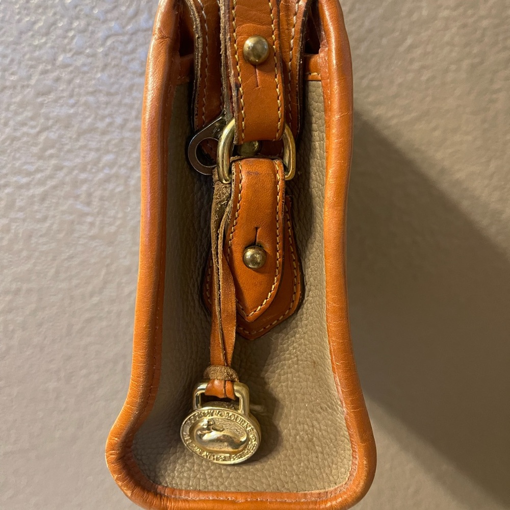 Dooney & Bourke cross body bag - Picture 7 of 13